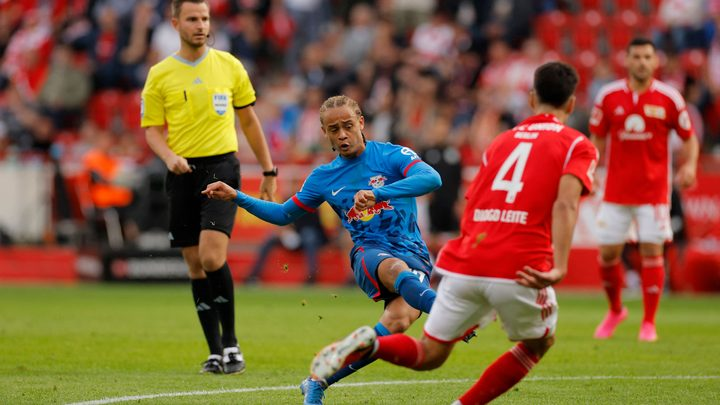 开云-沙尔克客场未能战胜RB莱比锡，遗憾告负(莱比锡红牛vs沙尔克比赛结果)  第1张